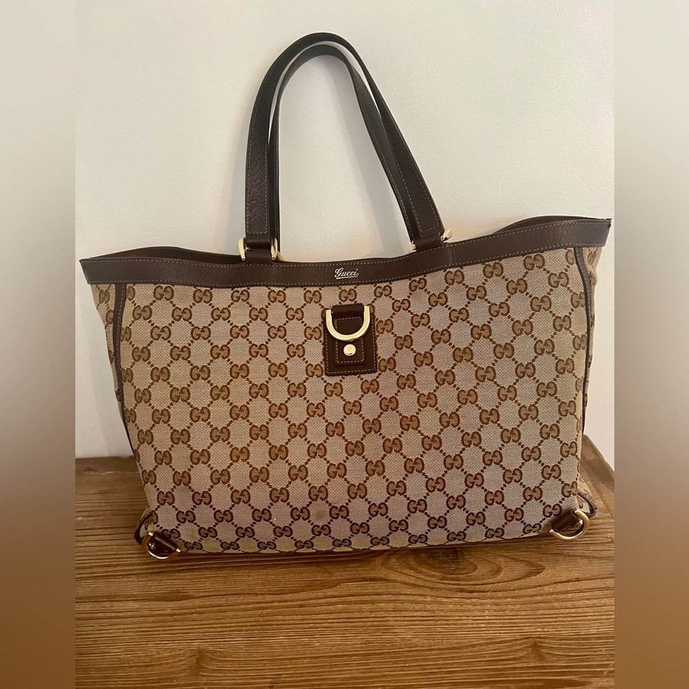 Gucci Brown GG Supreme Canvas Tote Bag